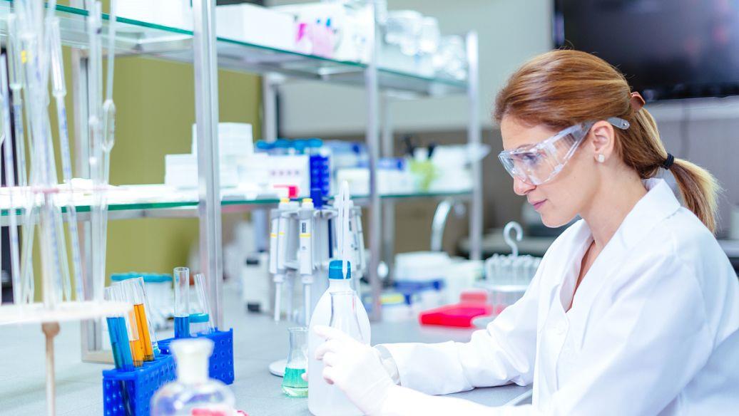 潤滑油檢測，精心提煉七大質(zhì)量鑒別指標(biāo)